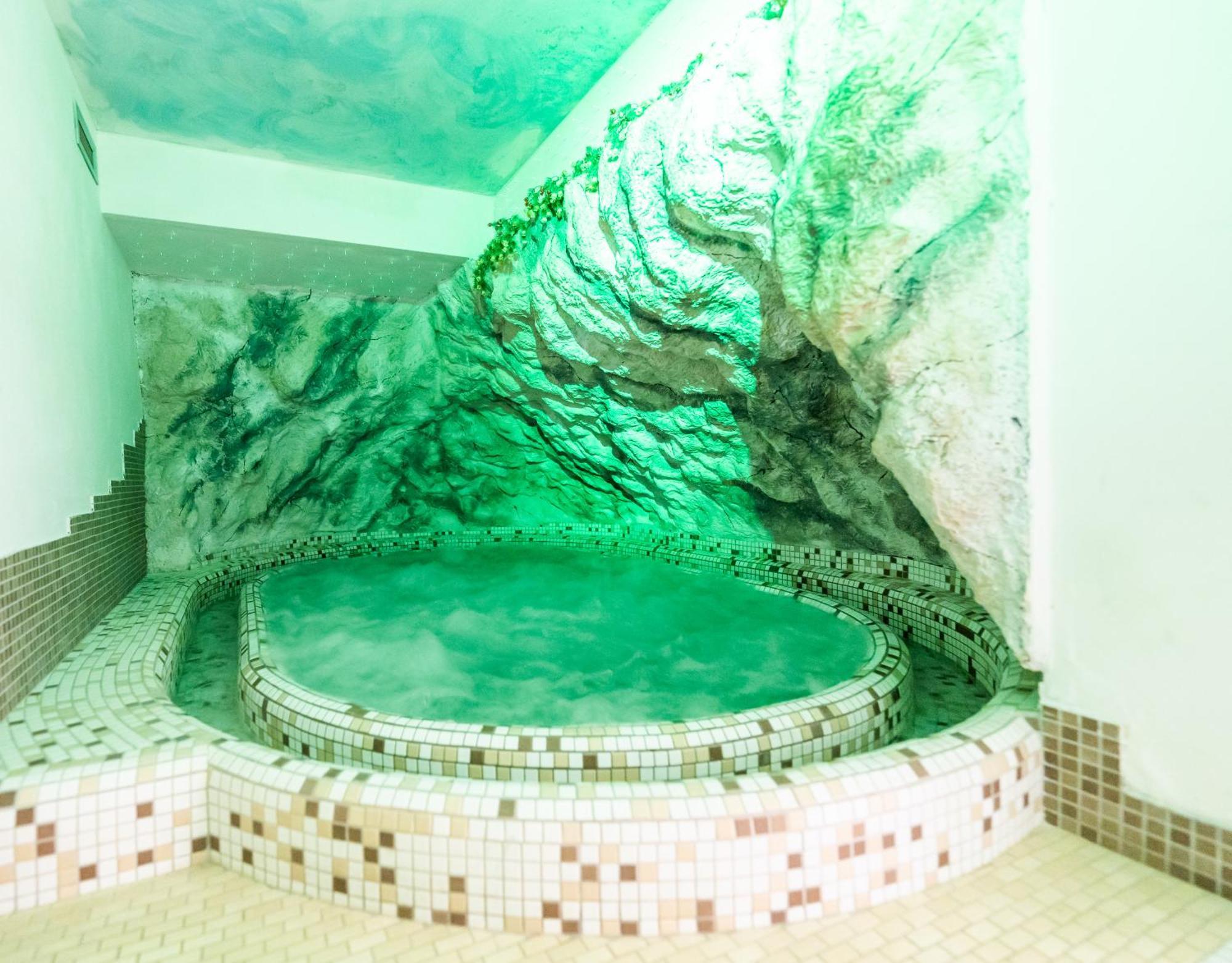 Alpine Mugon Hotel Vason Buitenkant foto