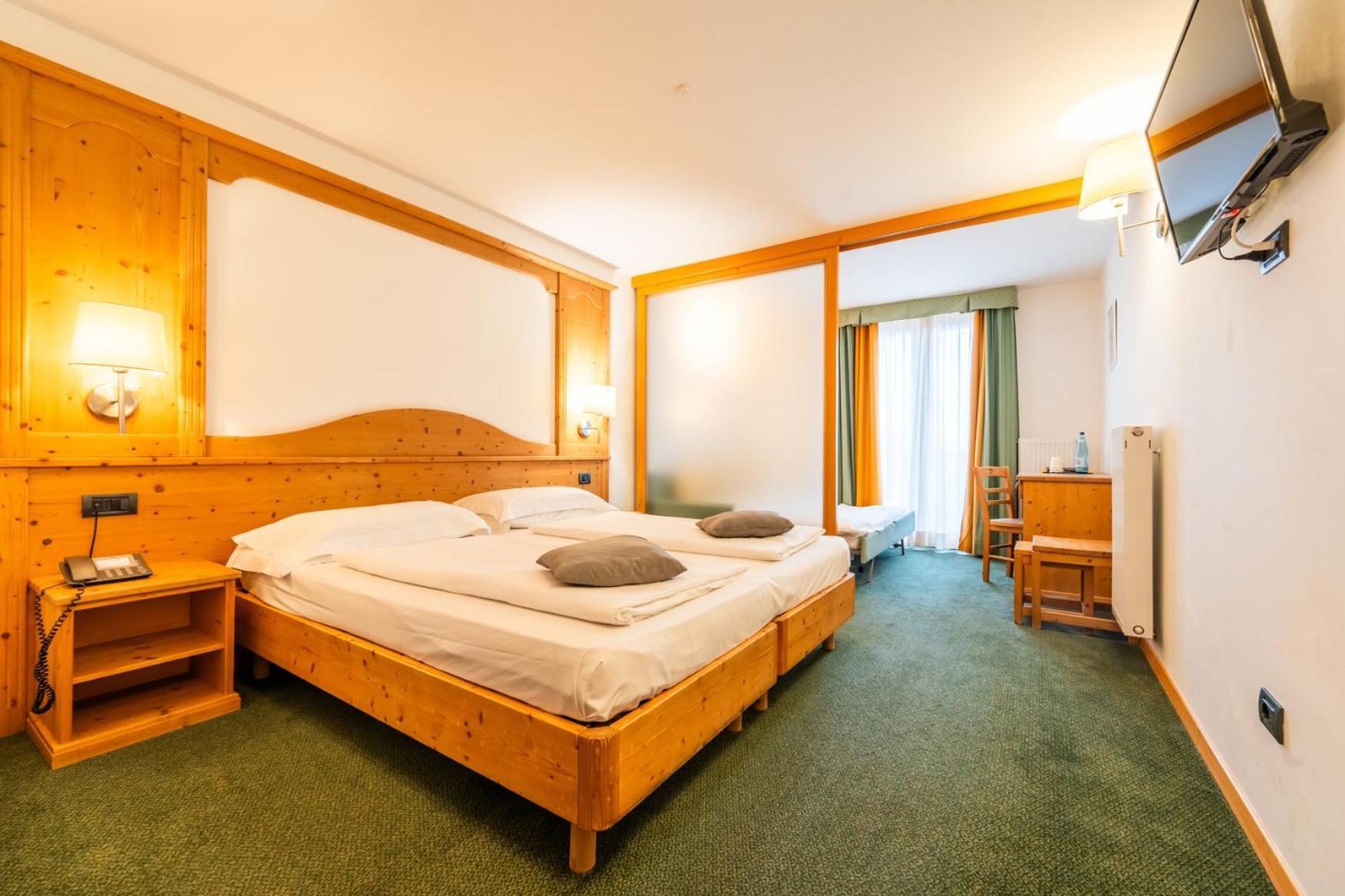 Alpine Mugon Hotel Vason Buitenkant foto
