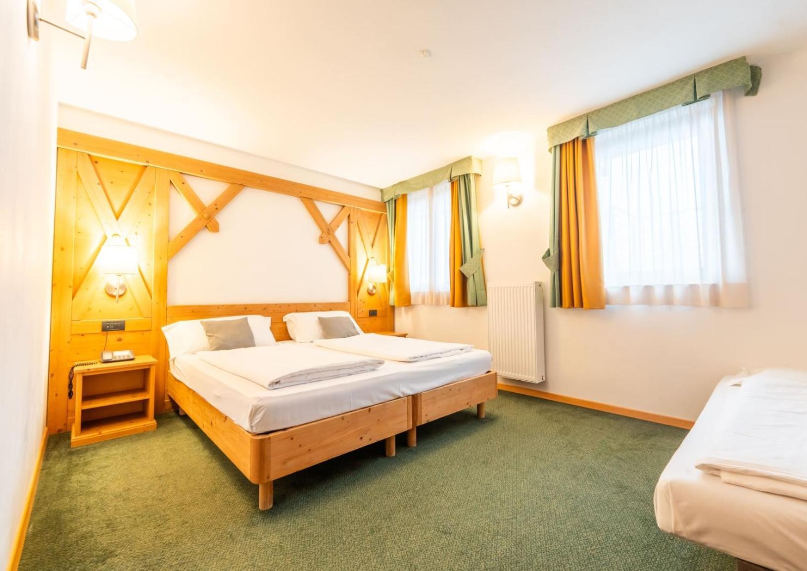 Alpine Mugon Hotel Vason Buitenkant foto