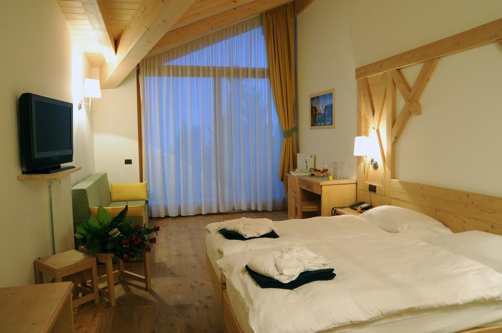Alpine Mugon Hotel Vason Buitenkant foto